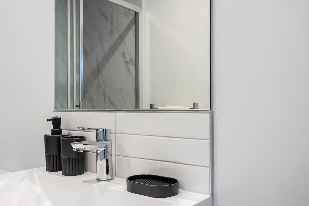 Serene Spaces On Tuam - 2 Bedroom Apartment Christchurch Ngoại thất bức ảnh